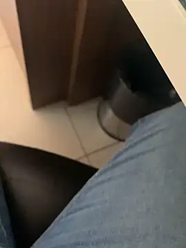 smithrosinha online show from February 3, 7:31 pm