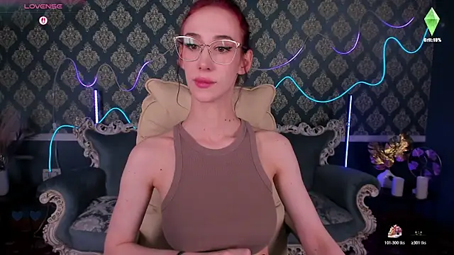 Evelyn Rush online show from November 3, 10:30 am