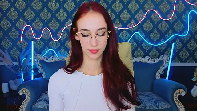 Evelyn Rush online show from November 16, 8:19 am