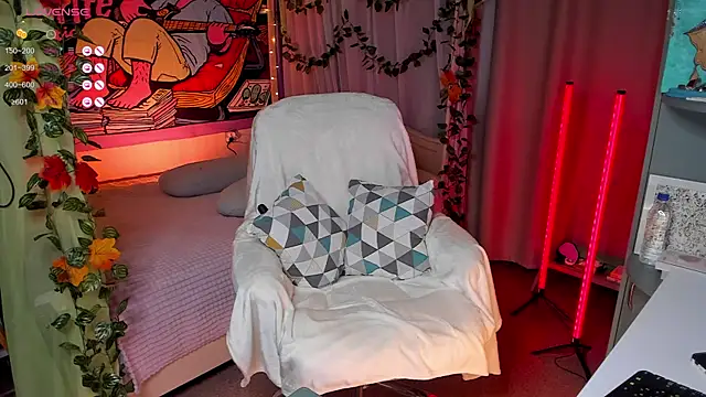 Snapshot of _Forest_Lina_ chatting on December 8, 9:57 am Forest Lina online show from December 8, 9:57 am