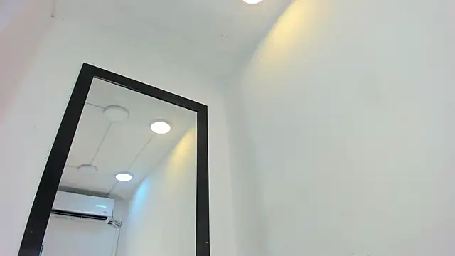 Snapshot of vera_candella chatting on June 18, 12:43 pm vera candella online show from June 18, 12:43 pm