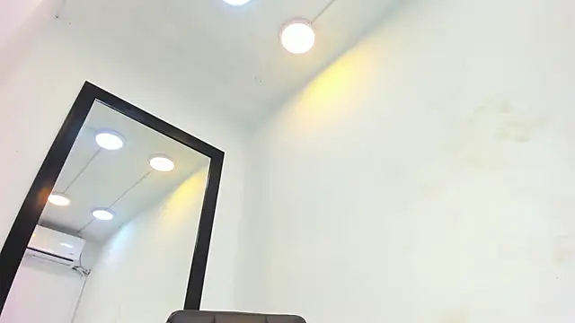 vera candella online show from April 14, 9:47 am