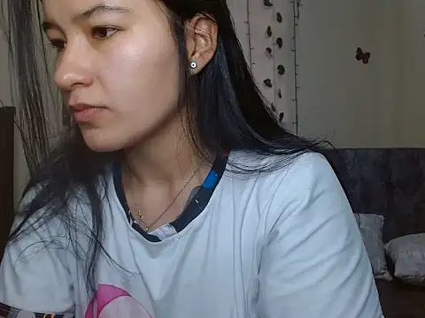 Snapshot of kazumi6 chatting on December 14, 3:06 pm kazumi6 online show from December 14, 3:06 pm