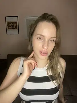 EdnaBradley online show from November 15, 5:50 pm