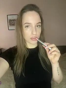 Snapshot of EdnaBradley chatting on February 2, 2:27 pm EdnaBradley online show from February 2, 2:27 pm