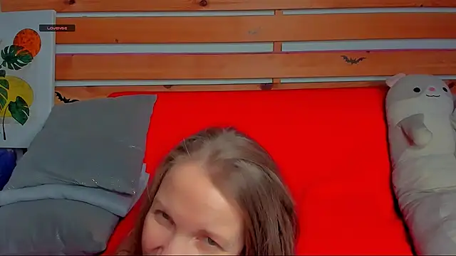 Nora Adamss online show from November 9, 1:09 am