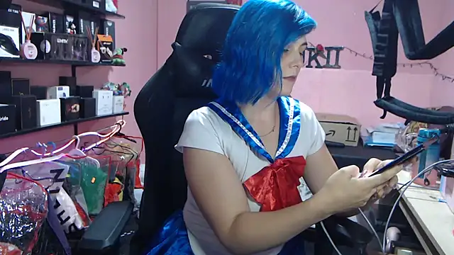 Snapshot of sukii93 chatting on May 22, 8:29 pm sukii93 online show from May 22, 8:29 pm