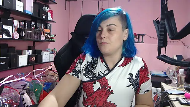 Snapshot of sukii93 chatting on May 18, 8:02 pm sukii93 online show from May 18, 8:02 pm