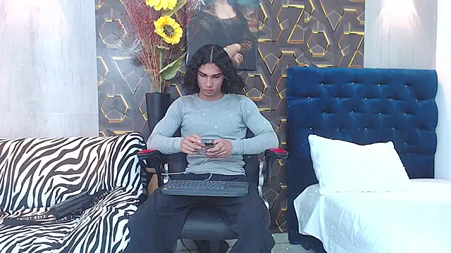 nazper online show from October 19, 4:21 pm