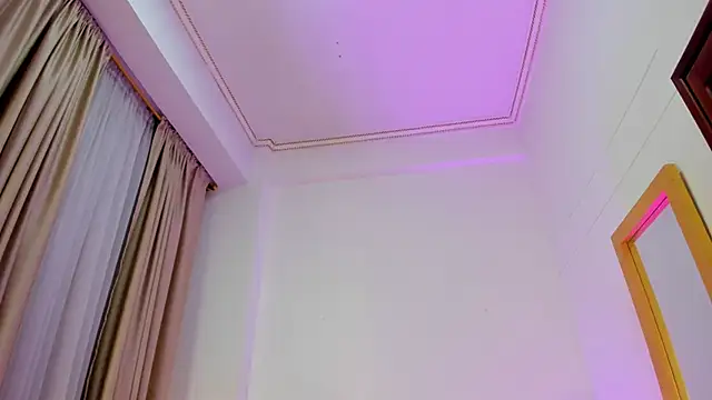SabrinaWarrenn online show from October 18, 12:12 am
