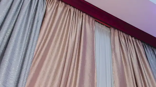 SabrinaWarrenn online show from February 15, 3:17 pm