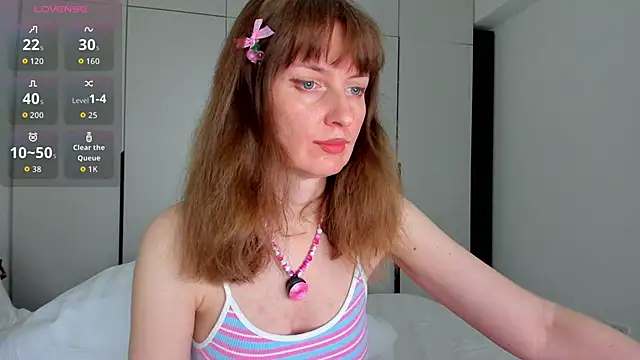 YourSexyNeighbour online show from March 29, 11:34 am