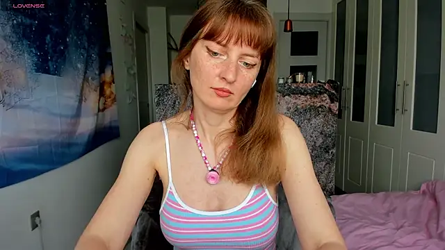 YourSexyNeighbour online show from January 17, 2:31 pm