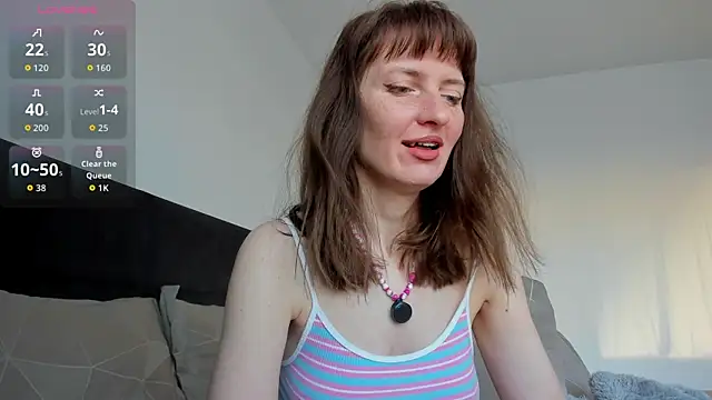 YourSexyNeighbour online show from March 1, 5:40 am