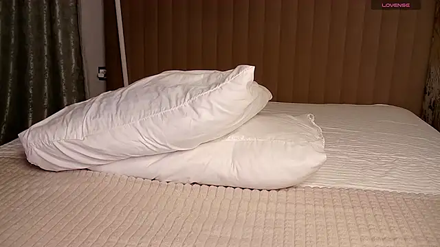 Ellaeternity online show from February 28, 4:34 am