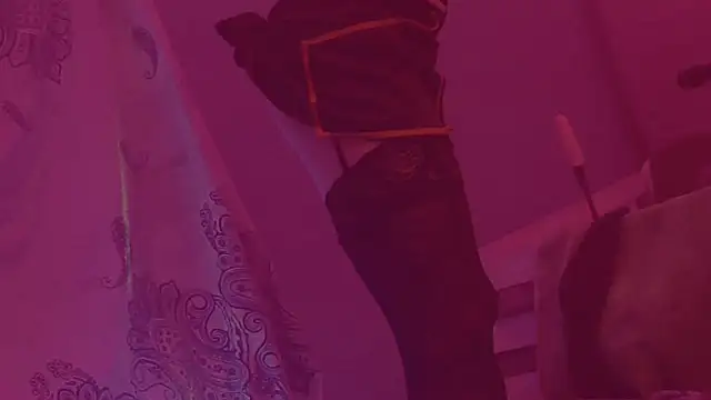 Snapshot of wowmelikez chatting on February 8, 2:16 pm wowmelikez online show from February 8, 2:16 pm