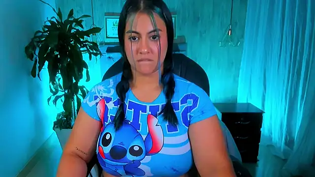 Snapshot of Xisu_ chatting on February 2, 6:58 am Xisu online show from February 2, 6:58 am