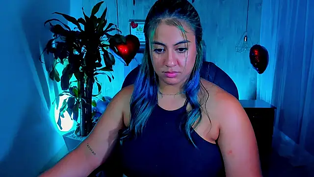 Snapshot of Xisu_ chatting on February 13, 8:59 am Xisu online show from February 13, 8:59 am