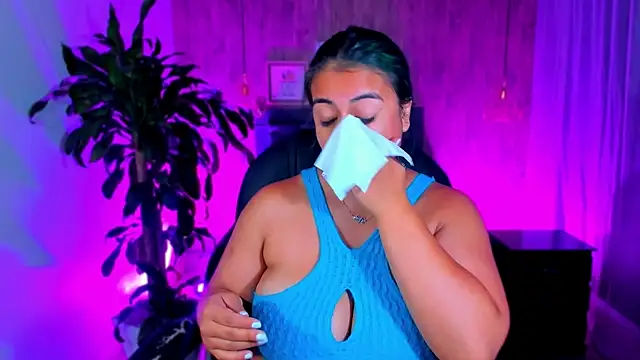 Snapshot of Xisu_ chatting on February 17, 4:20 am Xisu online show from February 17, 4:20 am