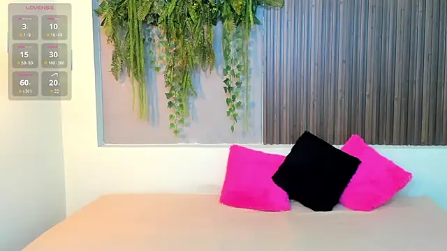 AmyBarton02 online show from September 18, 4:43 pm