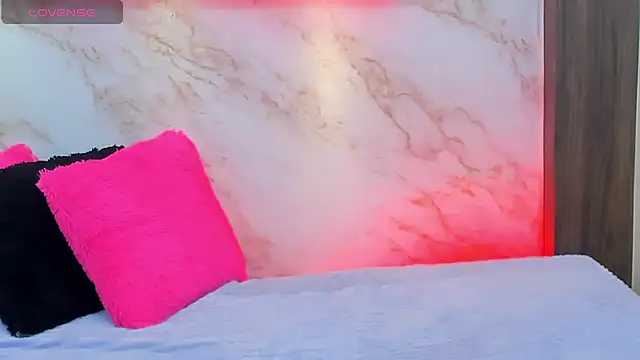 AmyBarton02 online show from April 14, 4:34 pm