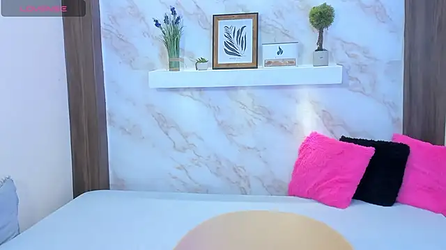 AmyBarton02 online show from December 14, 6:13 pm