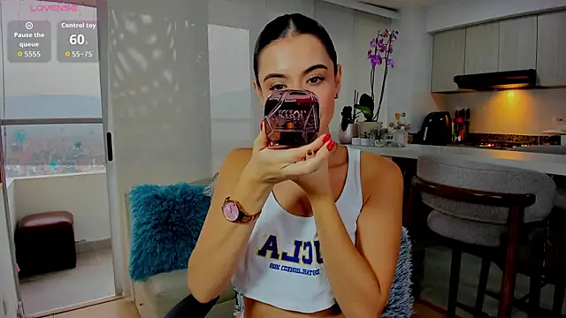 Snapshot of Nicole_stonee chatting on January 9, 9:22 pm Nicole stonee online show from January 9, 9:22 pm