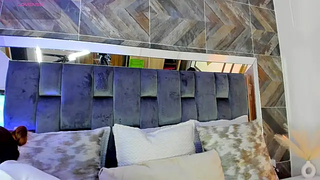 Snapshot of TaniaSmith1 chatting on November 30, 4:41 pm TaniaSmith1 online show from November 30, 4:41 pm