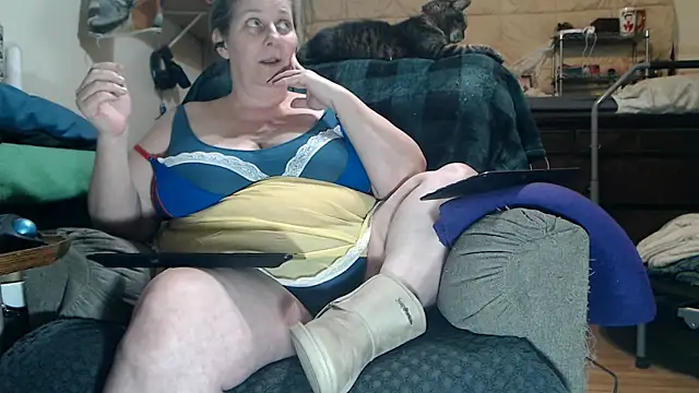 ladyscarlotta online show from February 16, 10:29 pm