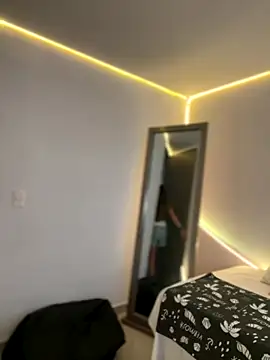 AmmyCollinsW online show from December 18, 9:18 pm