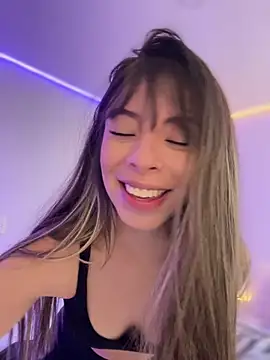 AmmyCollinsW online show from December 19, 3:25 pm