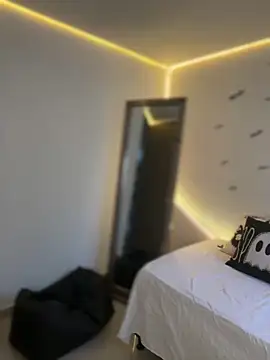 AmmyCollinsW online show from October 30, 9:55 pm