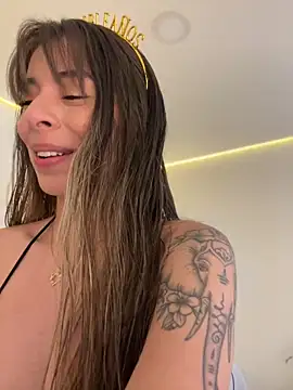 AmmyCollinsW online show from March 3, 9:00 pm