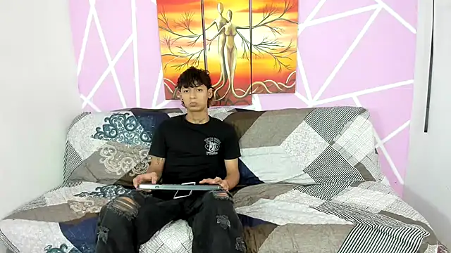 Fresahot2005 online show from January 25, 7:07 pm