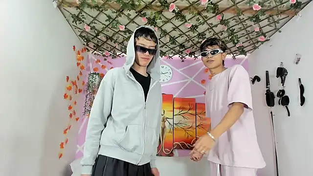 Fresahot2005 online show from March 17, 7:48 pm