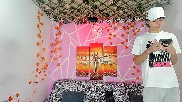 Fresahot2005 online show from November 23, 2:16 pm