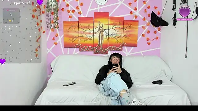 Fresahot2005 online show from March 21, 7:24 pm