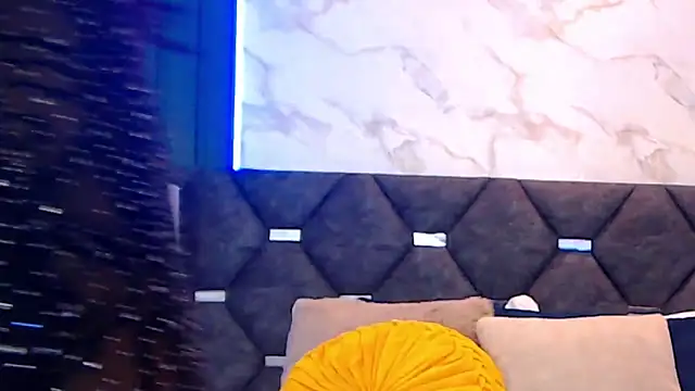 Snapshot of SophieWolkman chatting on September 24, 12:11 pm SophieWolkman online show from September 24, 12:11 pm