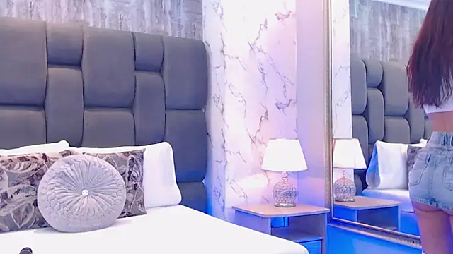 SophieWolkman online show from March 14, 12:11 pm