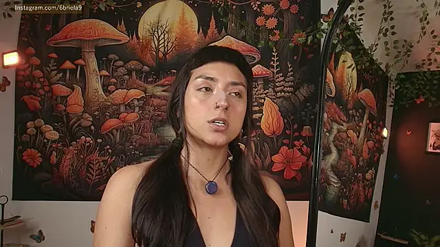 6Briela9  online show from April 29, 7:53 pm