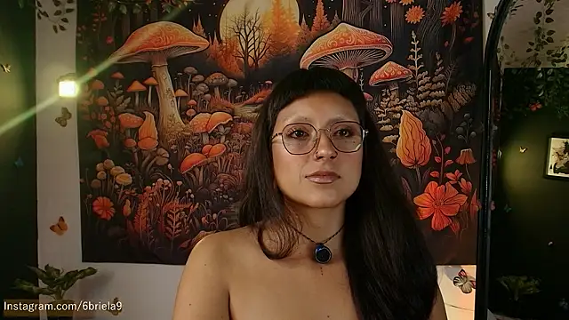 6Briela9  online show from March 6, 7:09 pm