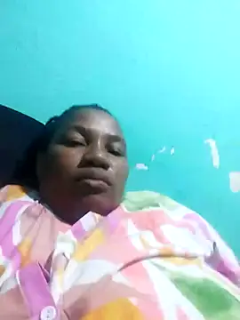 Snapshot of Bustyslave48 chatting on December 18, 10:35 pm Bustyslave48 online show from December 18, 10:35 pm