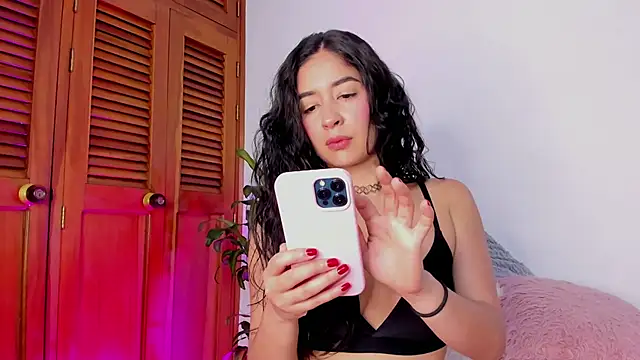 Snapshot of _NATAHSA_ chatting on March 11, 5:02 pm NATAHSA online show from March 11, 5:02 pm