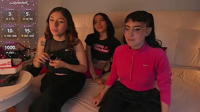 Cintya Kros online show from December 14, 3:39 am