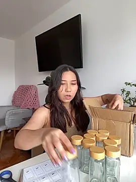 Aimilayne online show from April 28, 6:56 pm