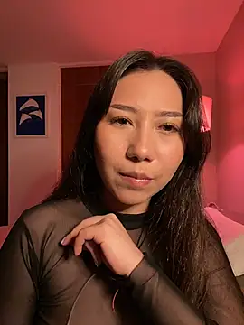 Aimilayne online show from July 1, 9:15 pm