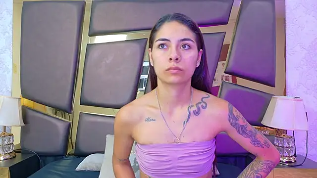 NicoleEsposito online show from November 10, 1:05 pm