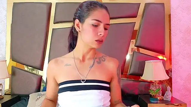Snapshot of NicoleEsposito chatting on September 23, 1:18 pm NicoleEsposito online show from September 23, 1:18 pm
