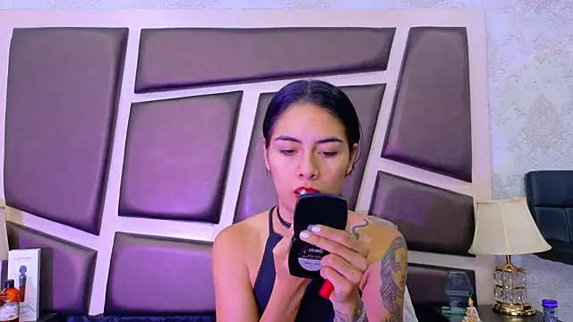 NicoleEsposito online show from June 26, 12:55 pm