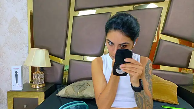 NicoleEsposito online show from February 3, 1:27 pm